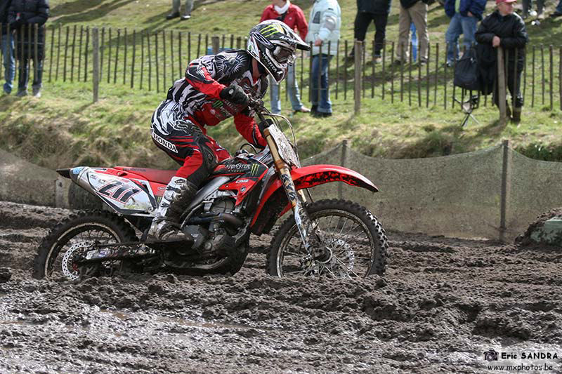 MX1 Billy MACKENZIE