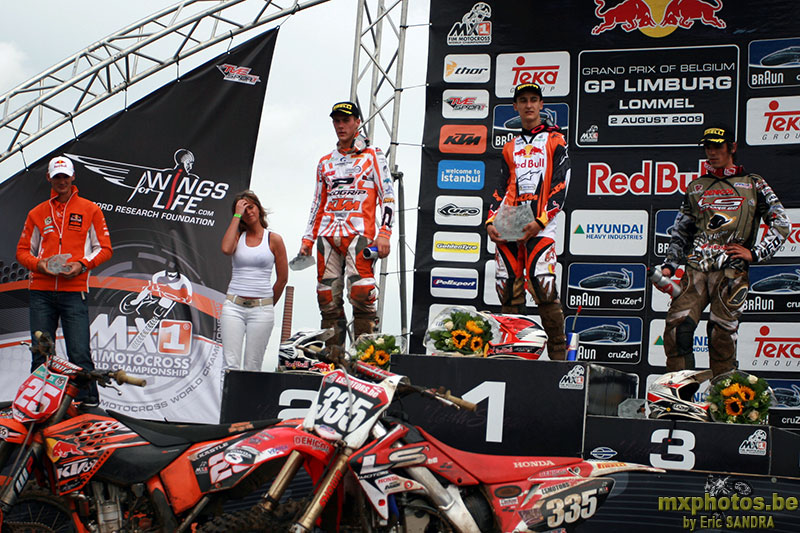 MX2 Podium