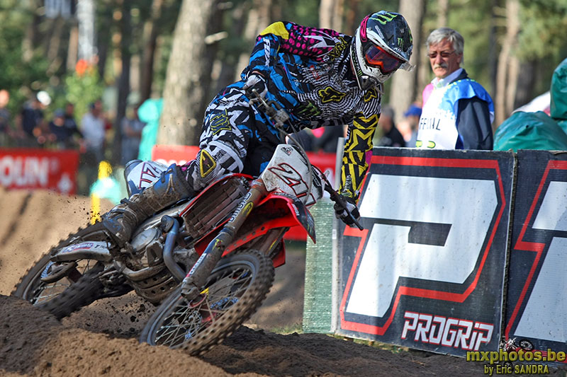 MX1 Billy MACKENZIE