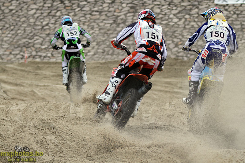 Xavier BOOG - Shaun SIMPSON - Jeremy VAN HOREBEEK