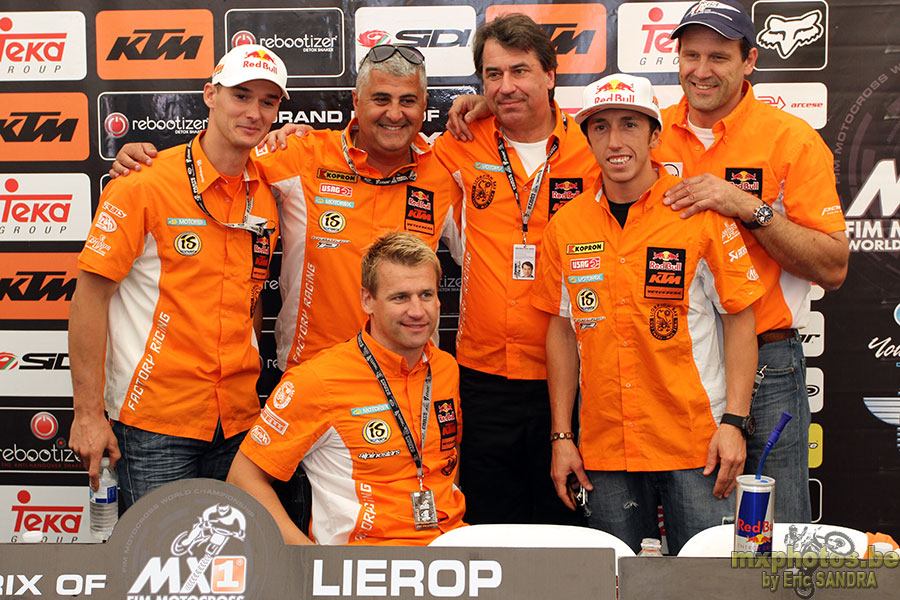 KTM TEAM