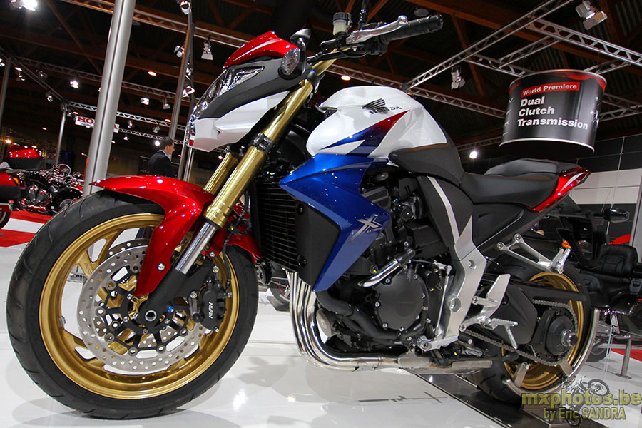 Honda CB100RR ABS