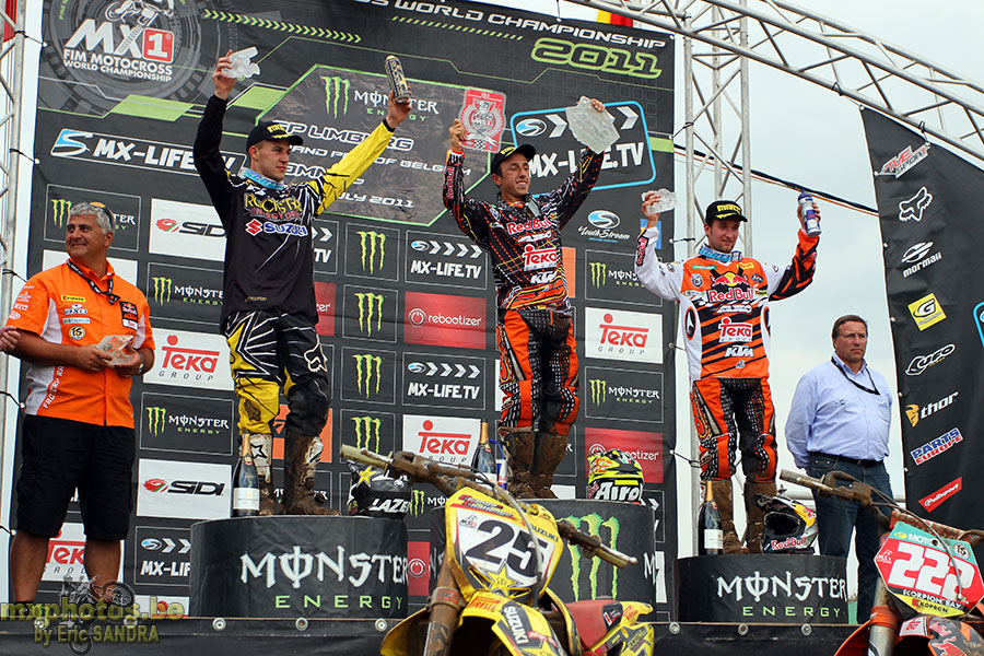 Podium MX1