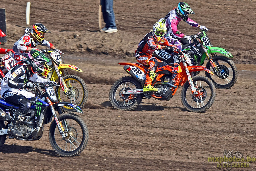  Start MX1 Race 2 