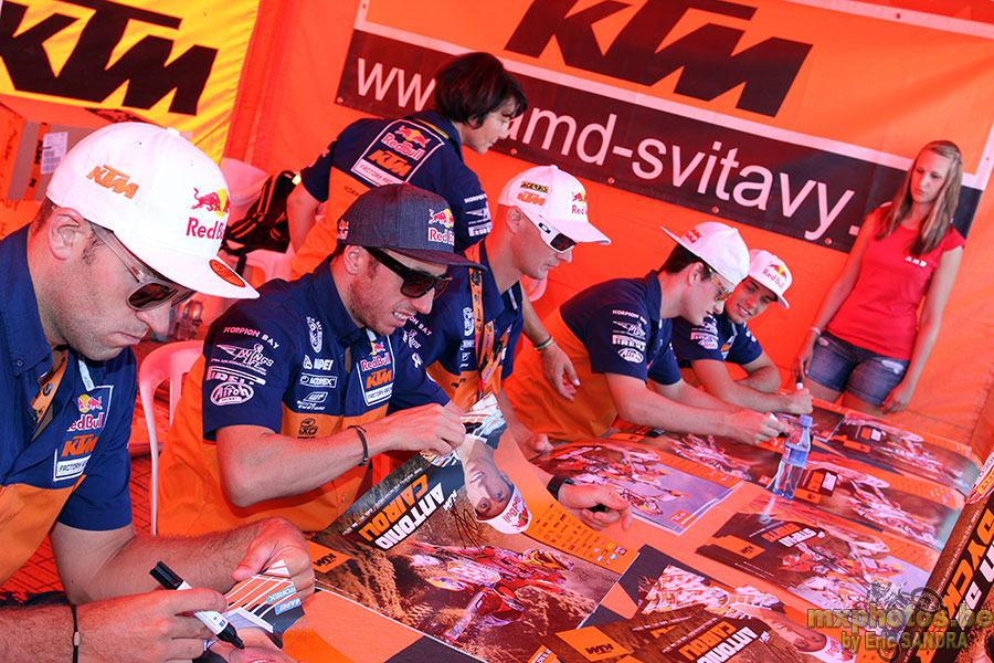  KTM team 