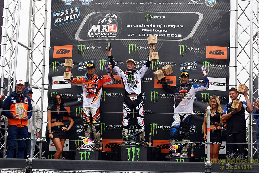  Podium MX2 