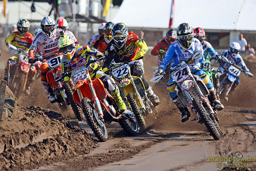  Start MX1 Race 2 