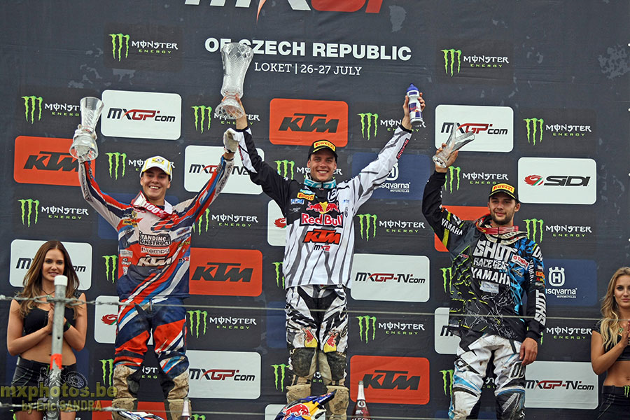  Podium MX2 