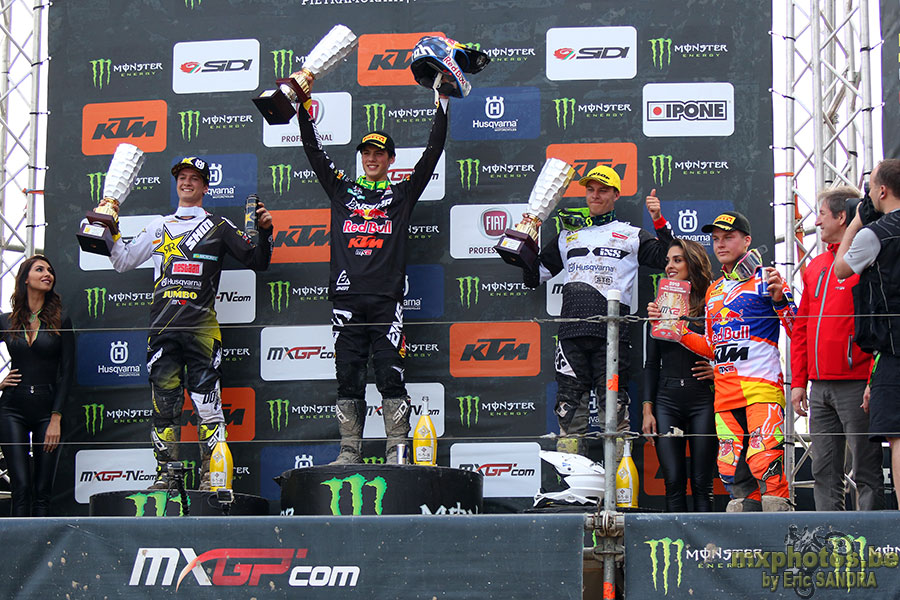  Podium MX2 