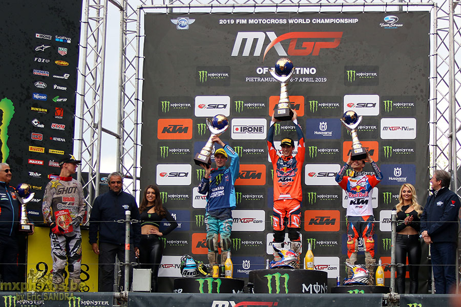  Podium MX2 