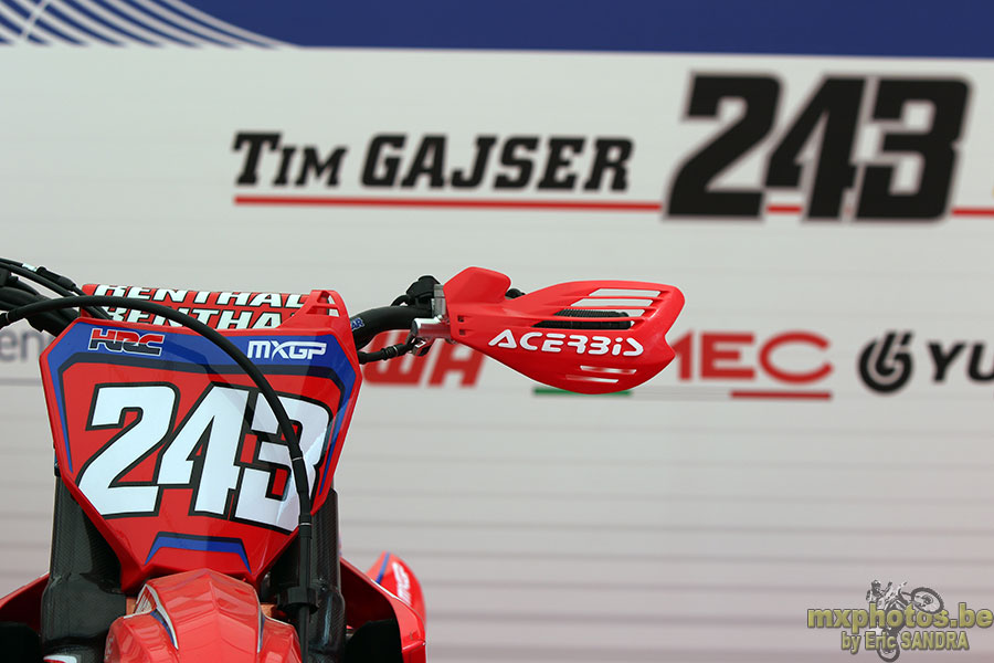  Tim GAJSER 