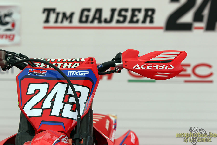  Tim GAJSER 