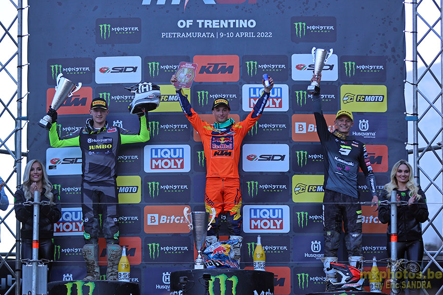  Podium MX2 