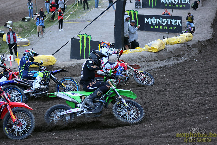 10/04/2022 Trentino :  Start MXGP Race2 