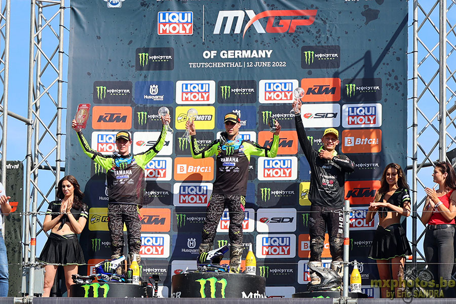  Podium MX2 