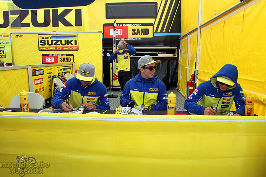  Team Suzuki 